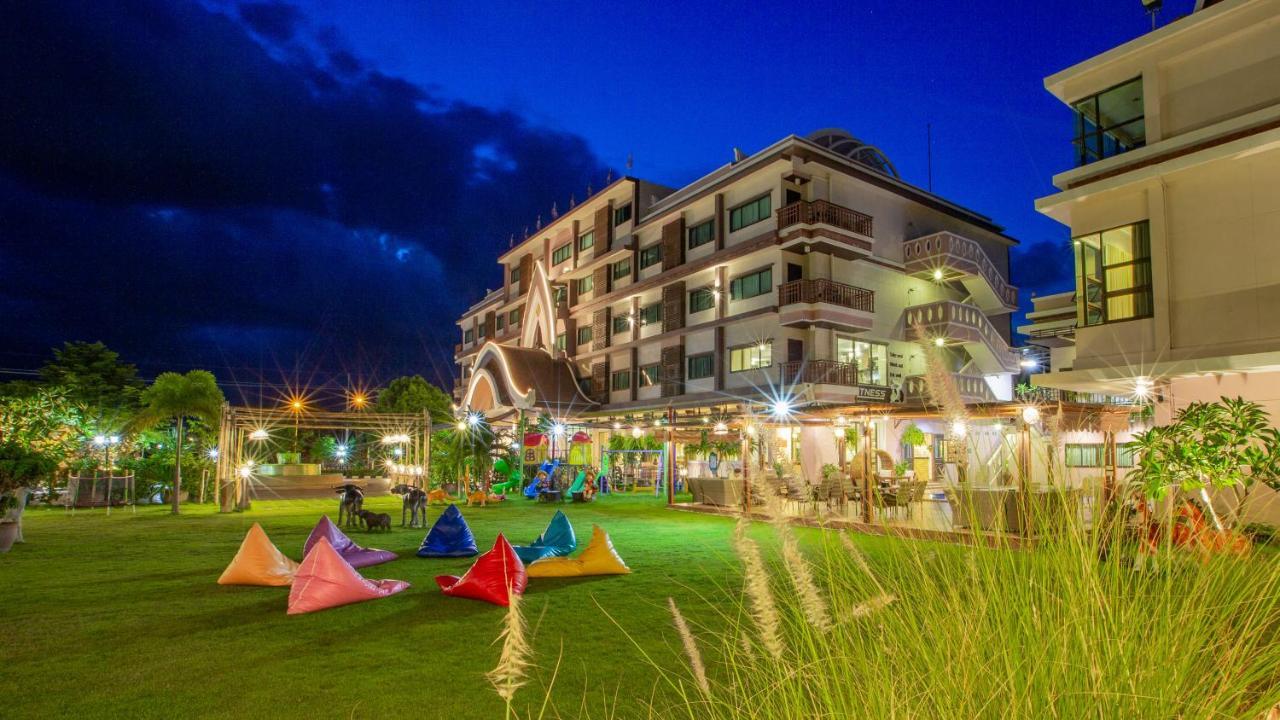 Nang Rong Phanomrungpuri Hotel Buriram מראה חיצוני תמונה