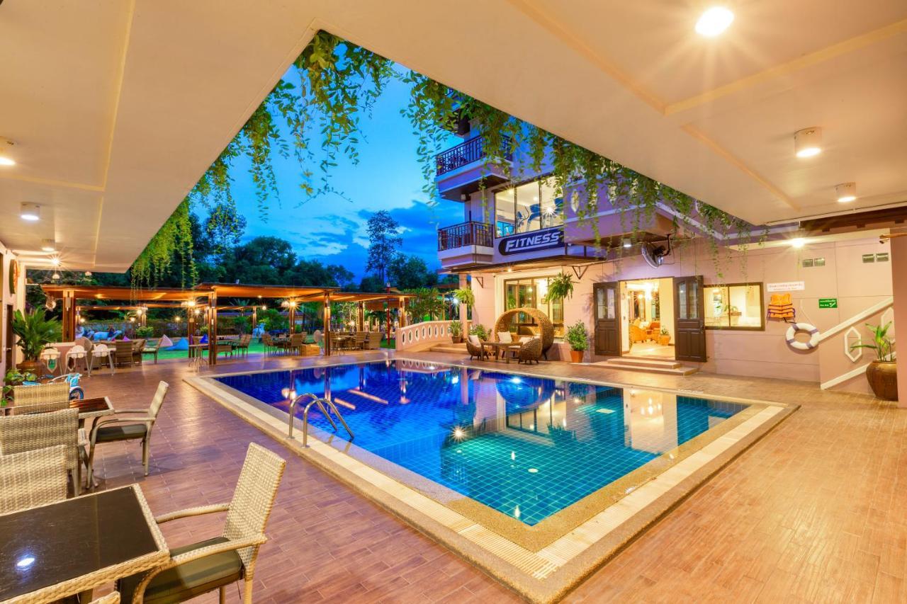 Nang Rong Phanomrungpuri Hotel Buriram מראה חיצוני תמונה