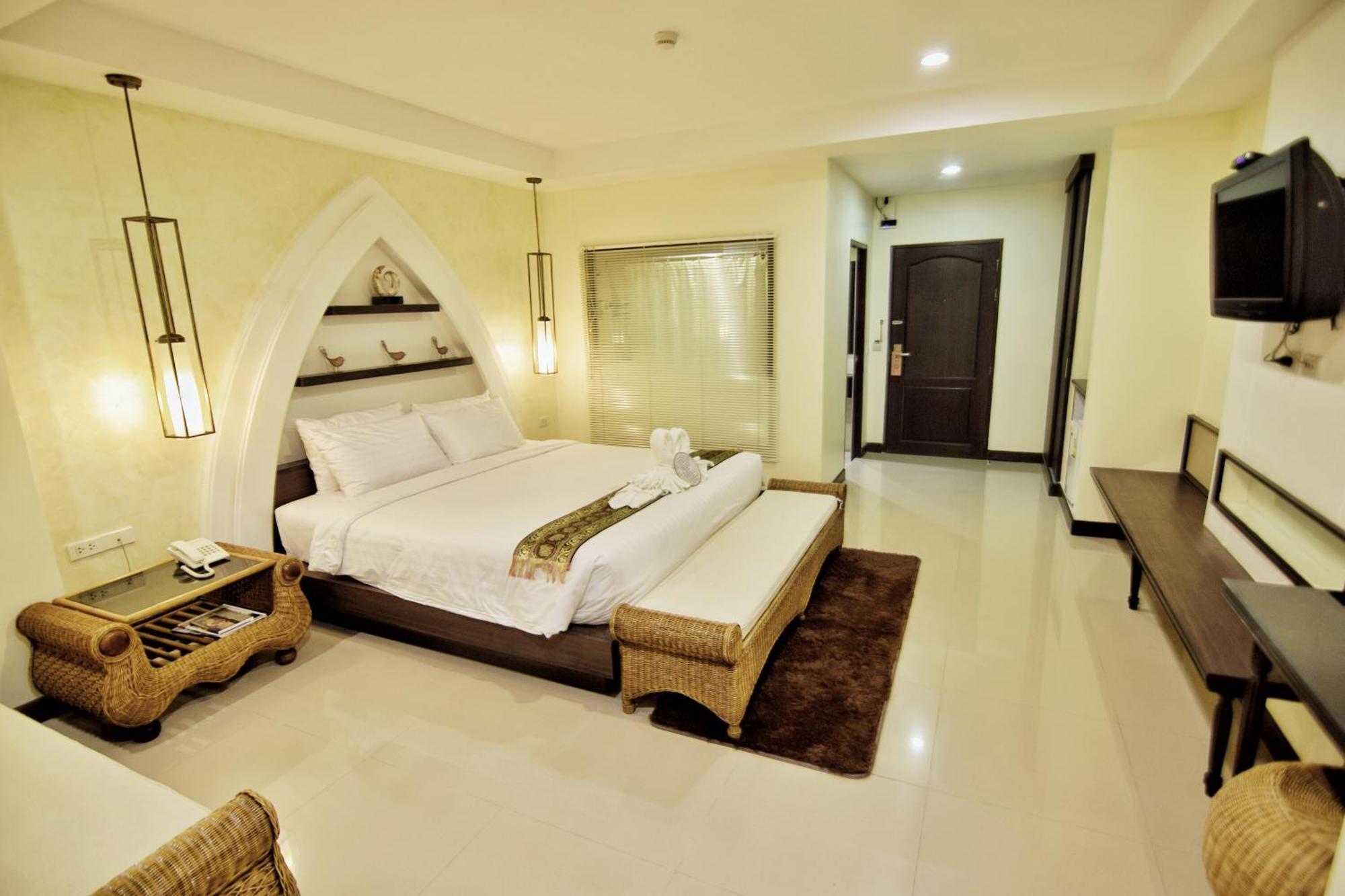 Nang Rong Phanomrungpuri Hotel Buriram חדר תמונה