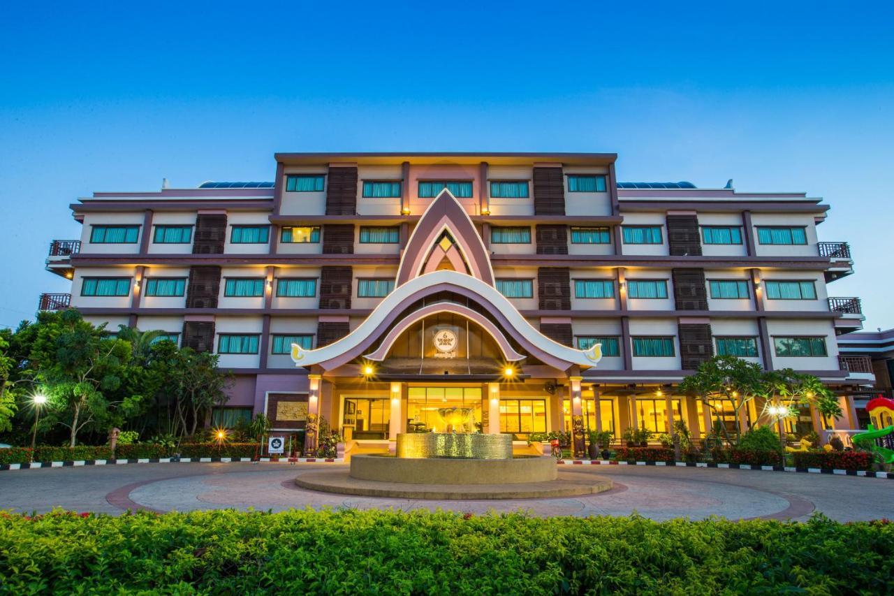 Nang Rong Phanomrungpuri Hotel Buriram מראה חיצוני תמונה