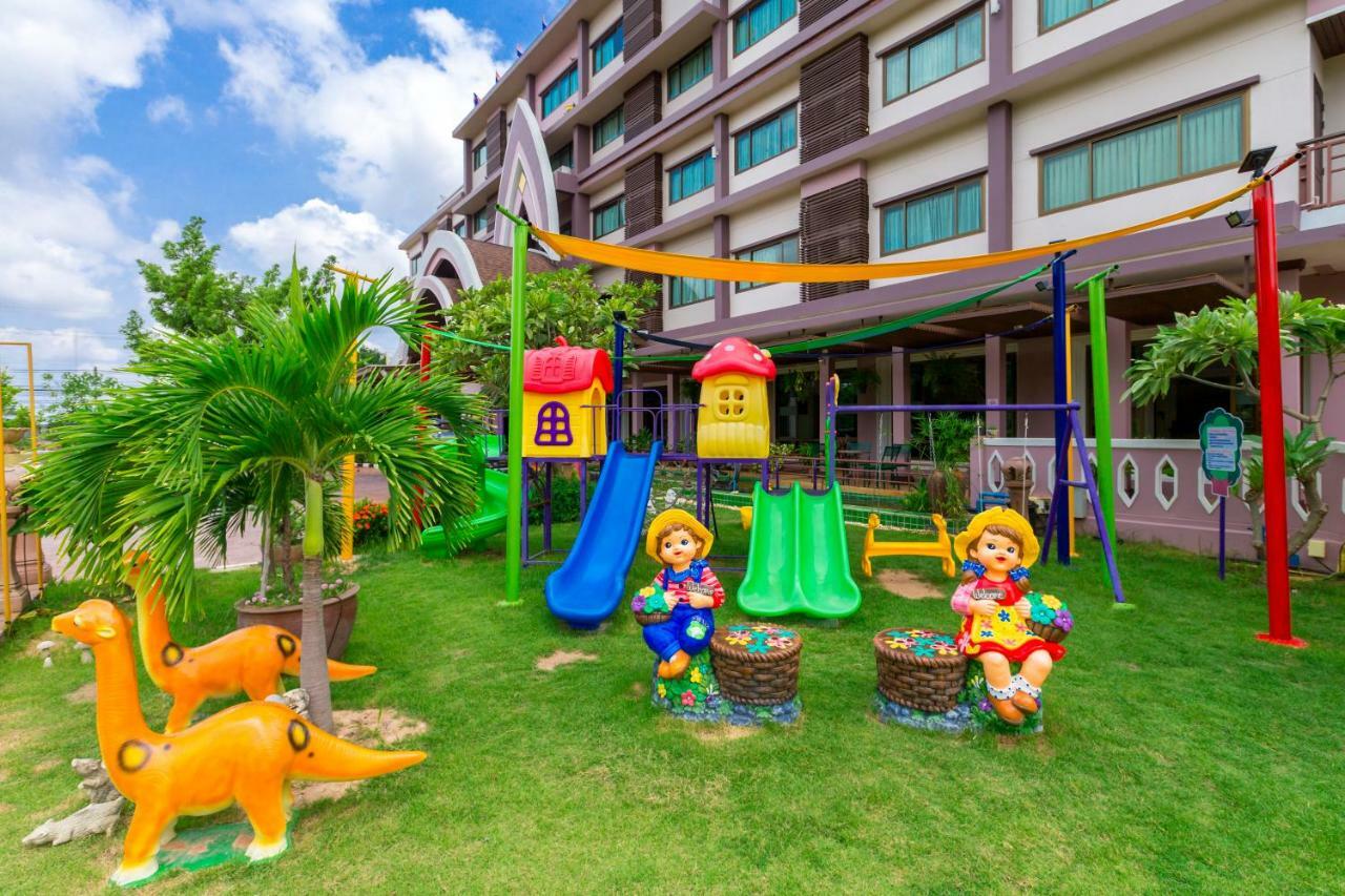 Nang Rong Phanomrungpuri Hotel Buriram מראה חיצוני תמונה